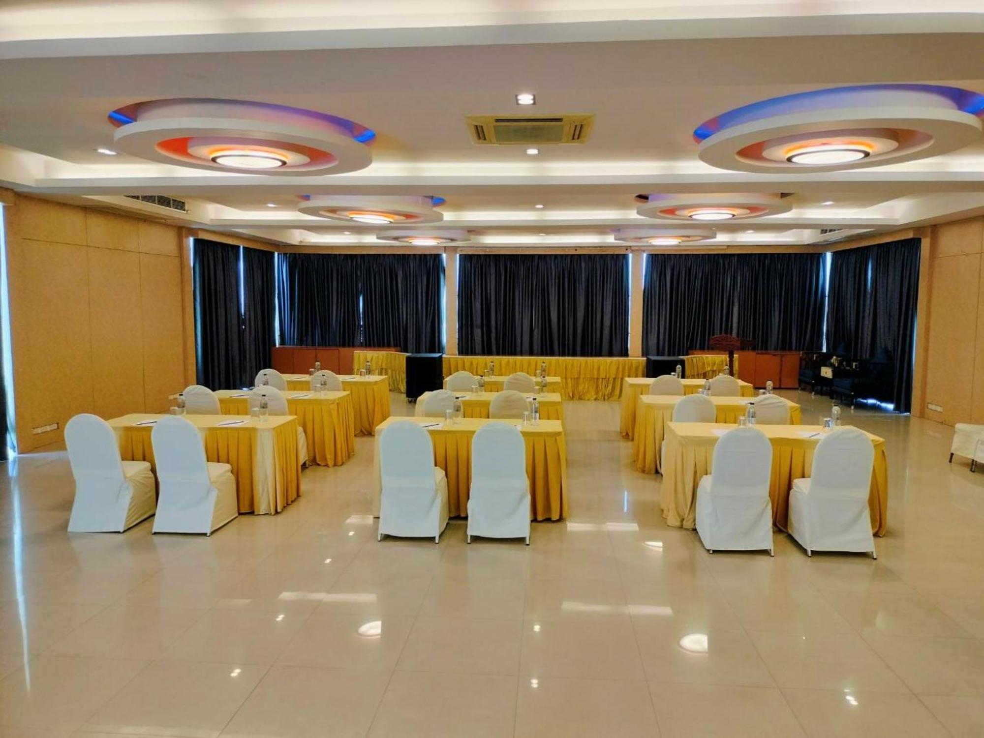 Dragon Beach Resort , Jomtien Beach Pattaya المظهر الخارجي الصورة