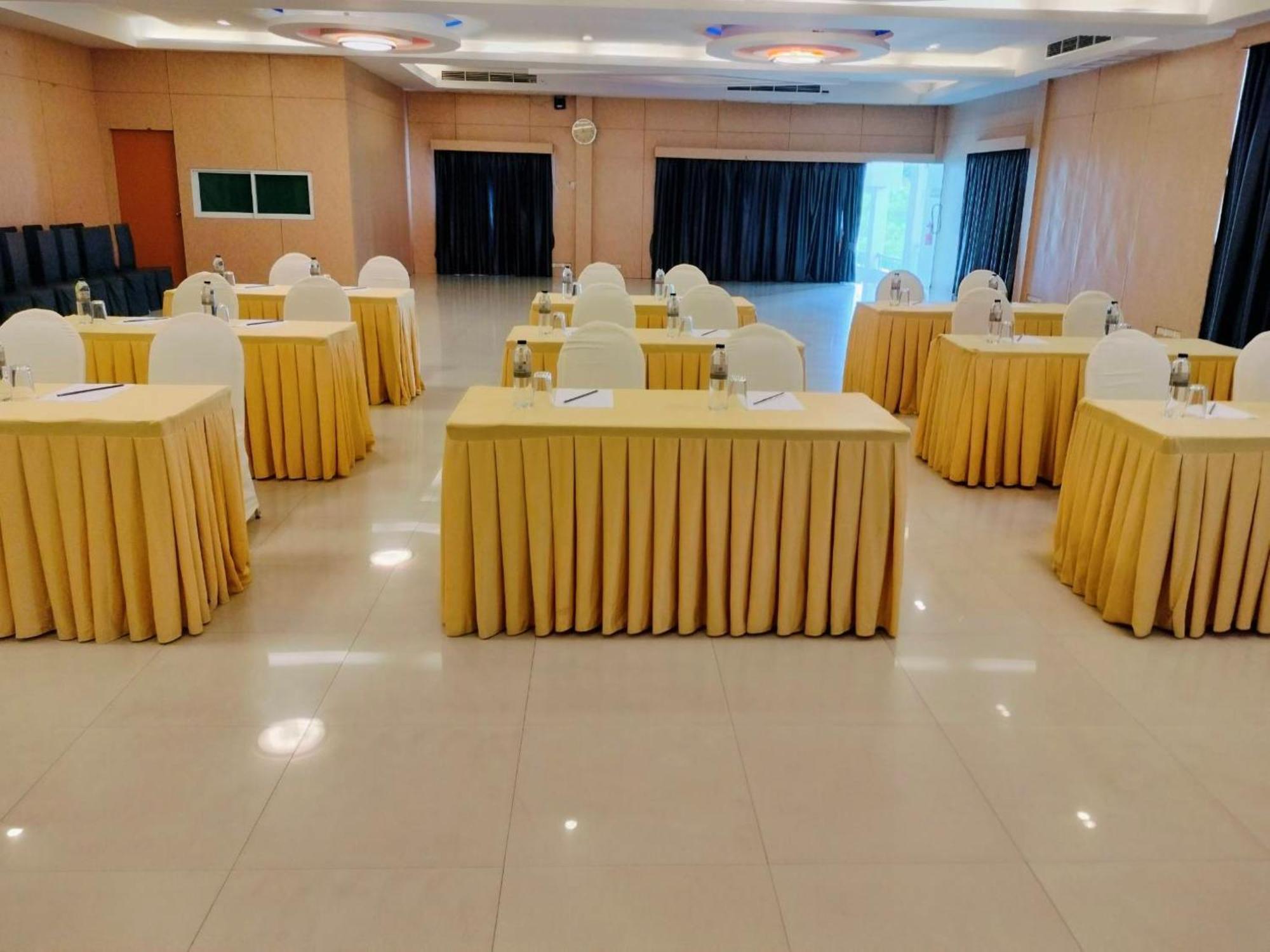 Dragon Beach Resort , Jomtien Beach Pattaya المظهر الخارجي الصورة