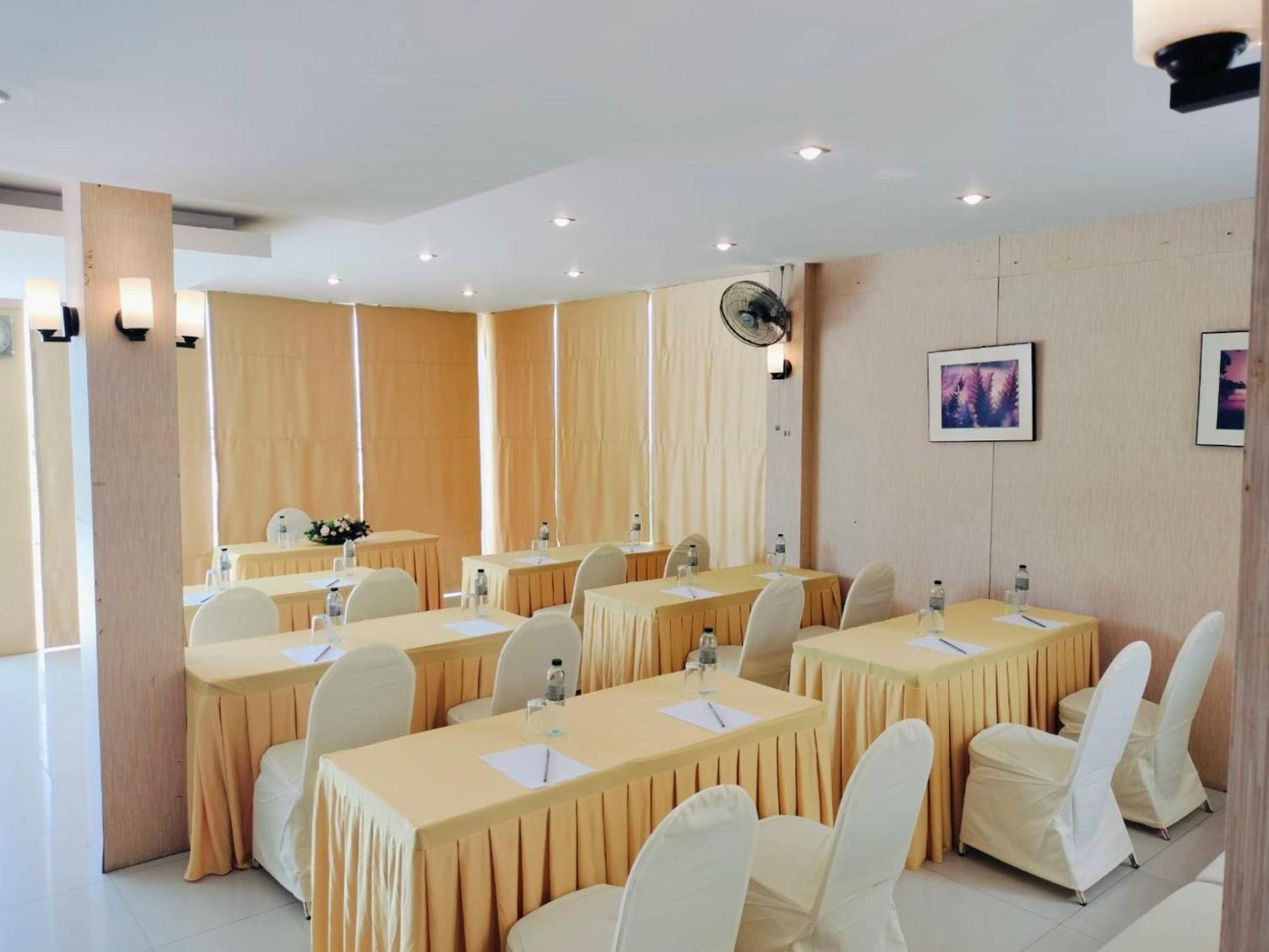 Dragon Beach Resort , Jomtien Beach Pattaya المظهر الخارجي الصورة